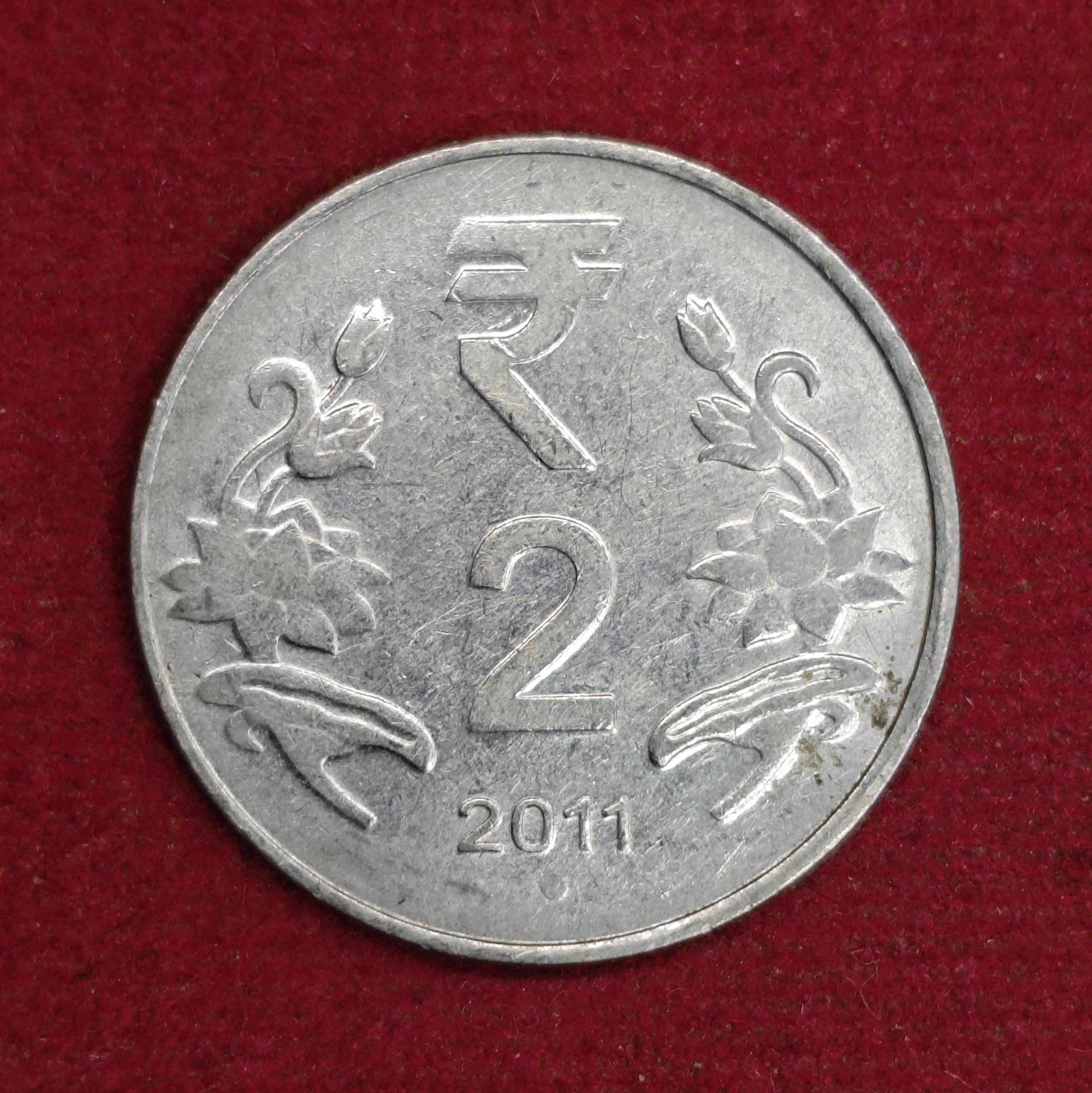 2 Rupees 10'o'Clock Die Rotated Error 2011 Coin (Noida Mint)