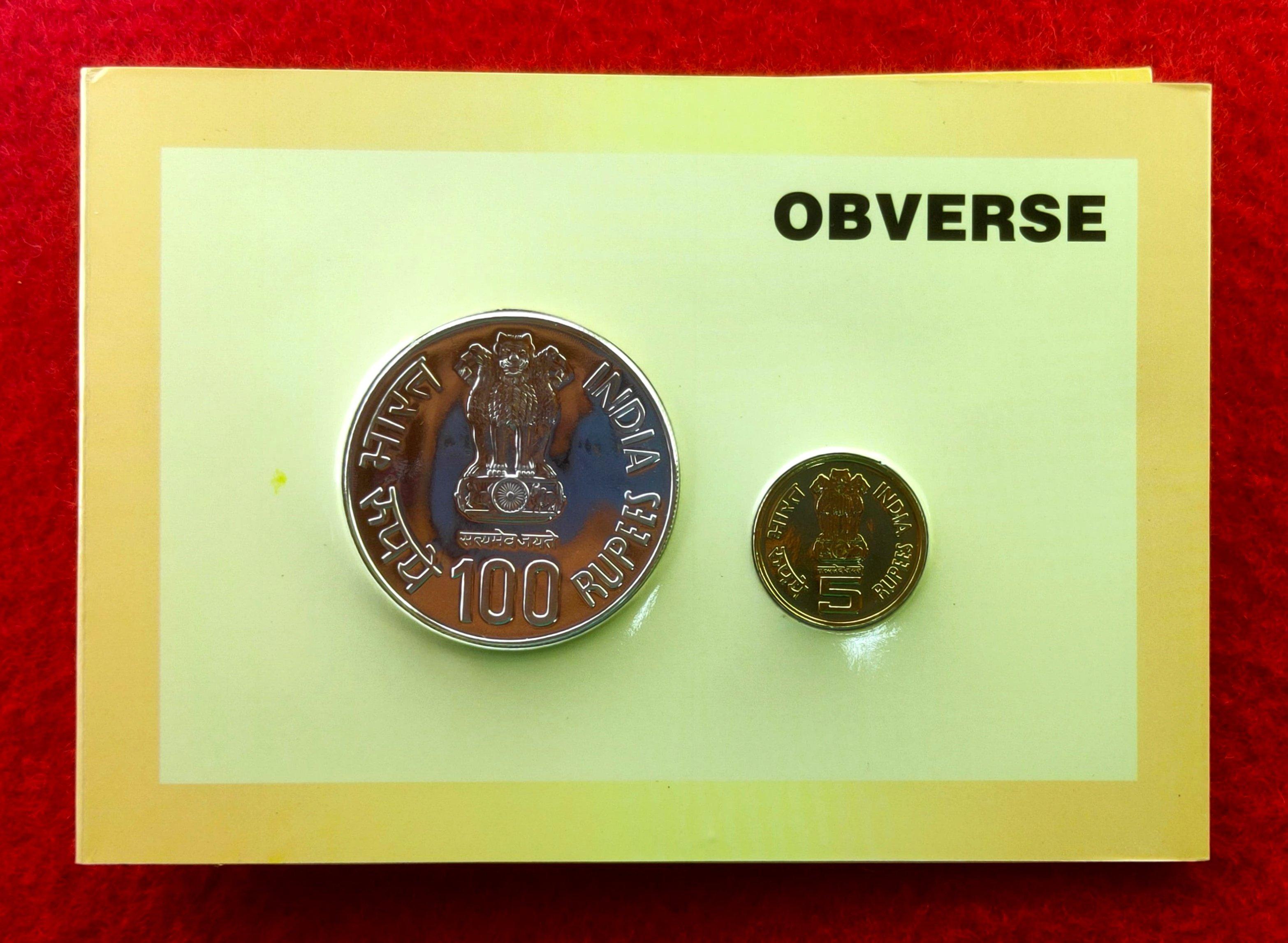 2009 - 60 Years of the Commonwealth UNC 2 Coins Set (Rs.100, Rs.5)