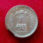 5 Rupees 2001 Curved Clip Error Coin (Mumbai Mint)