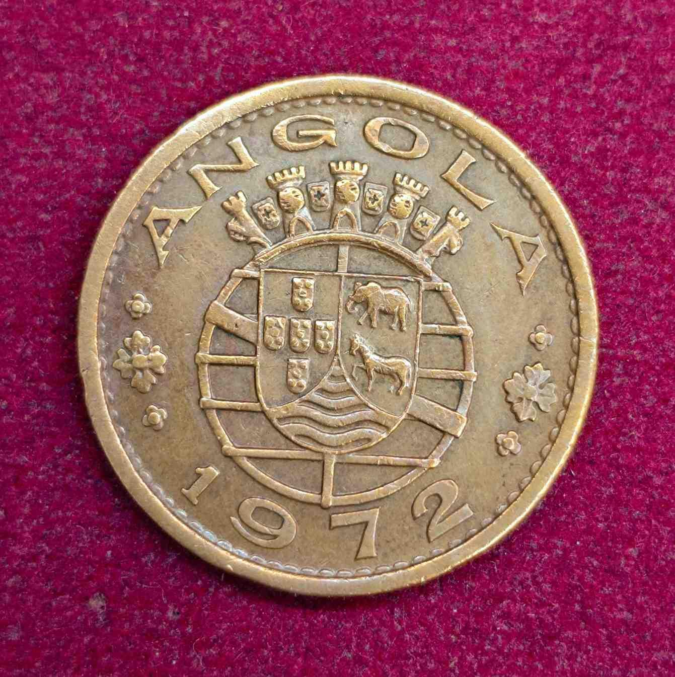 Angola 1 Escudo 1972 Coin