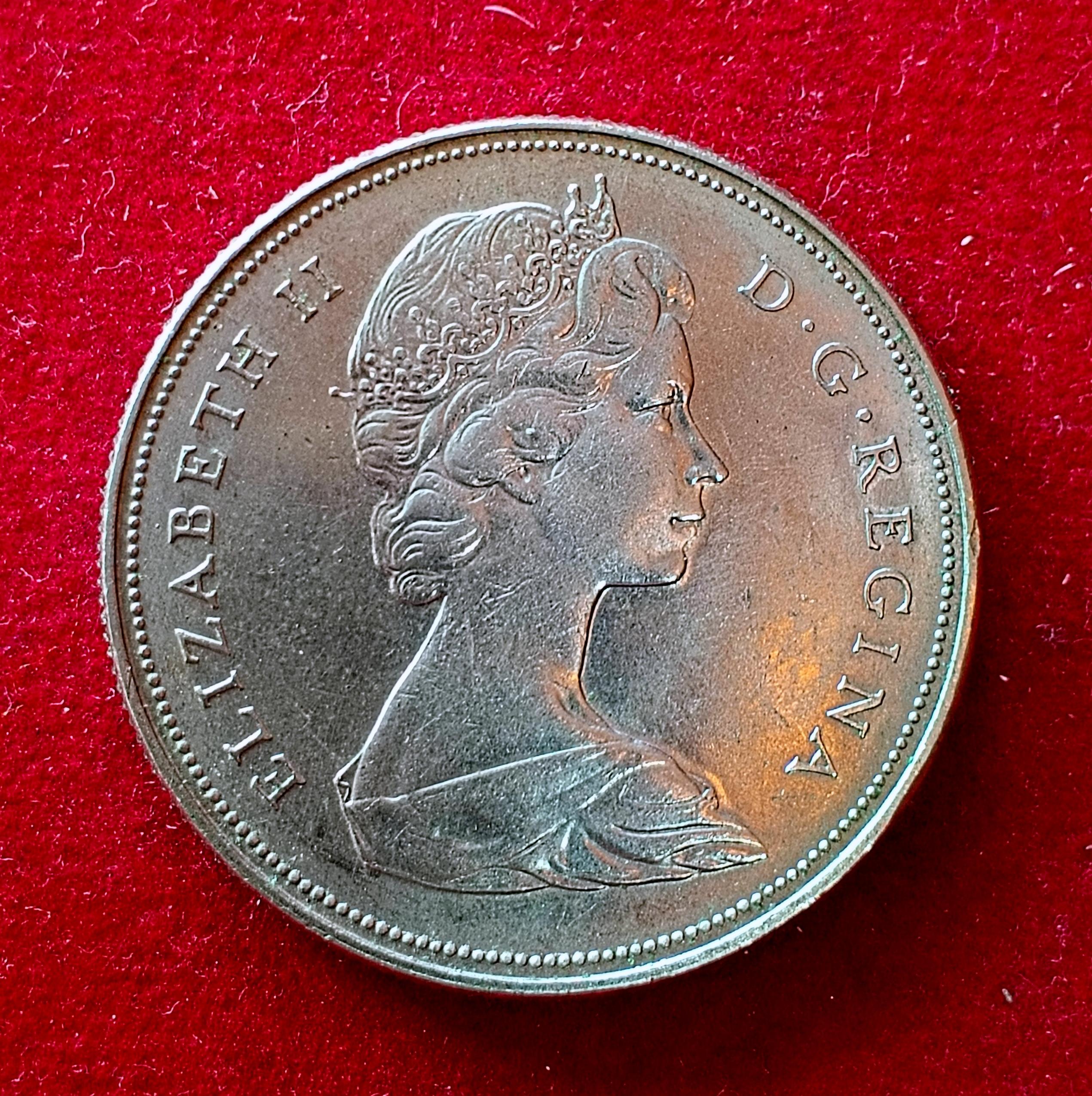 Canada 1 Dollar - Elizabeth II 2nd portrait 1968 Coin