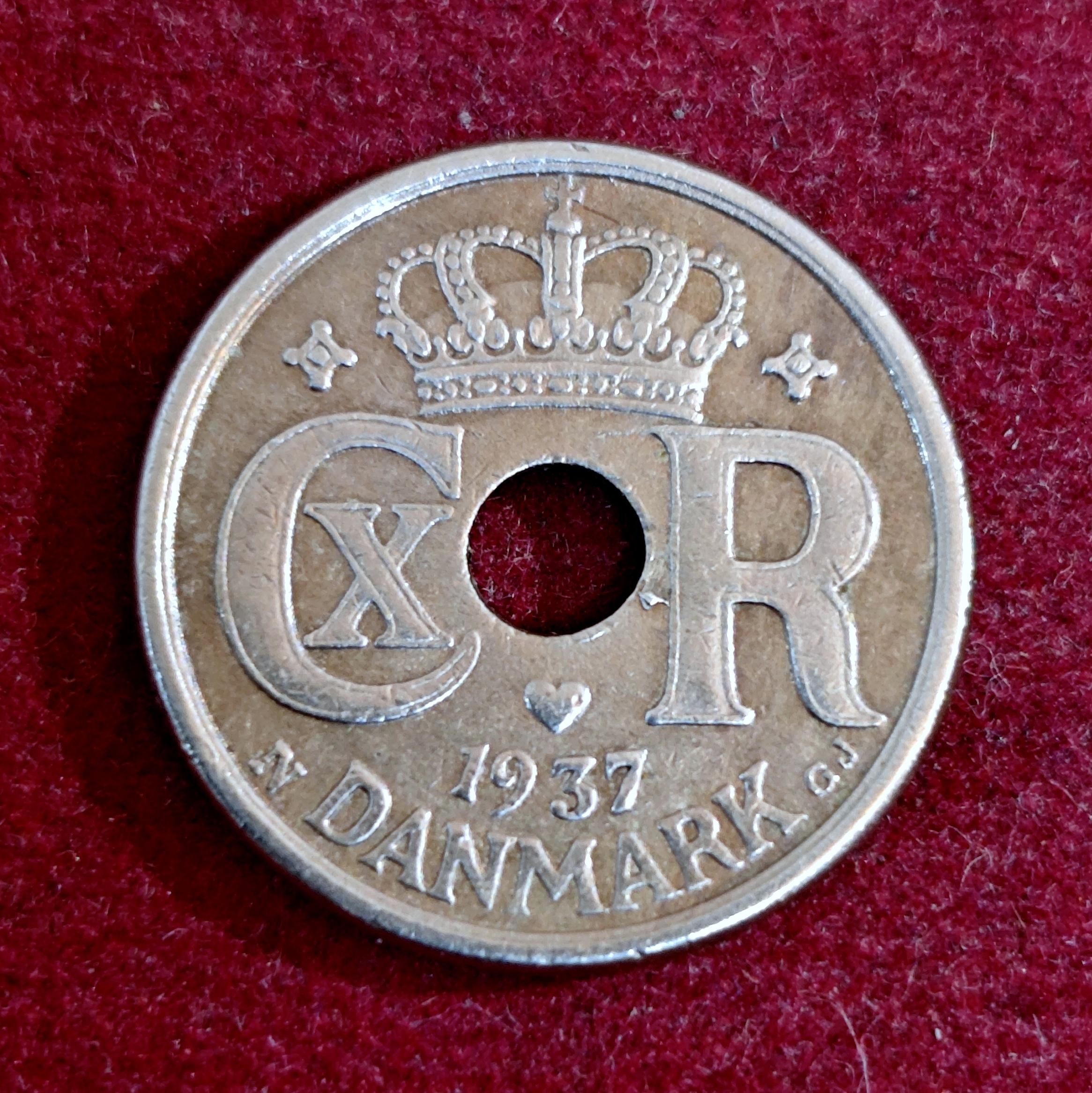 Denmark  10 Ore - Christian X 1937 Coin