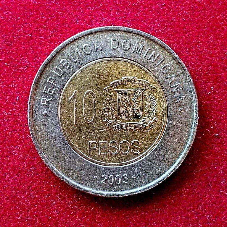 Dominican Republic 10 Pesos 2005 Coin