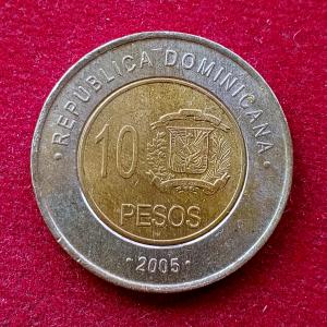 Dominican Republic 10 Pesos 2005 Coin