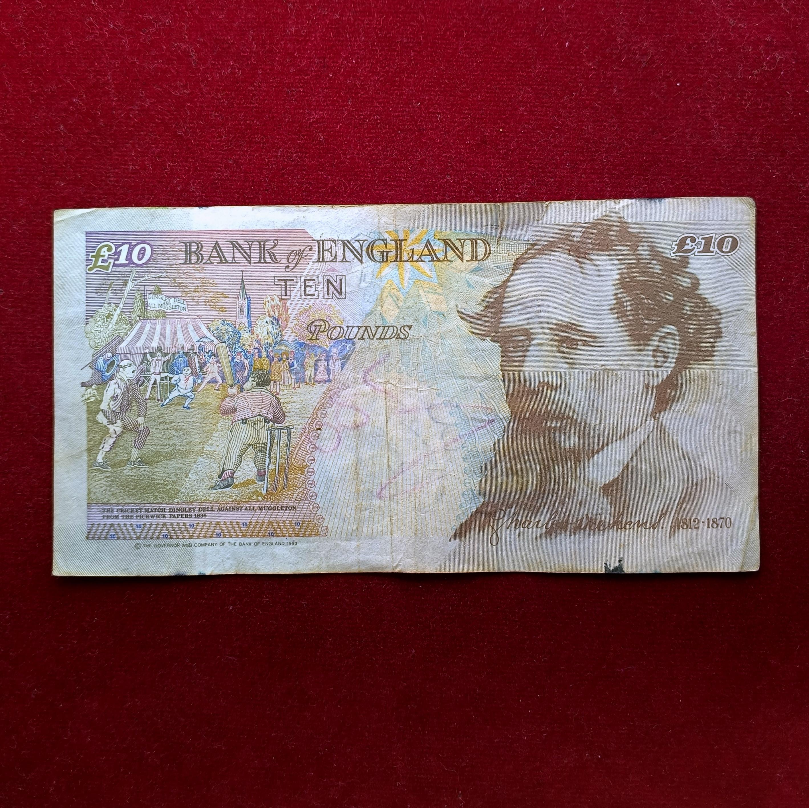 England (United Kingdom) 10 Pounds - Elizabeth II Charles Dickens Banknote (Little Damaged)
