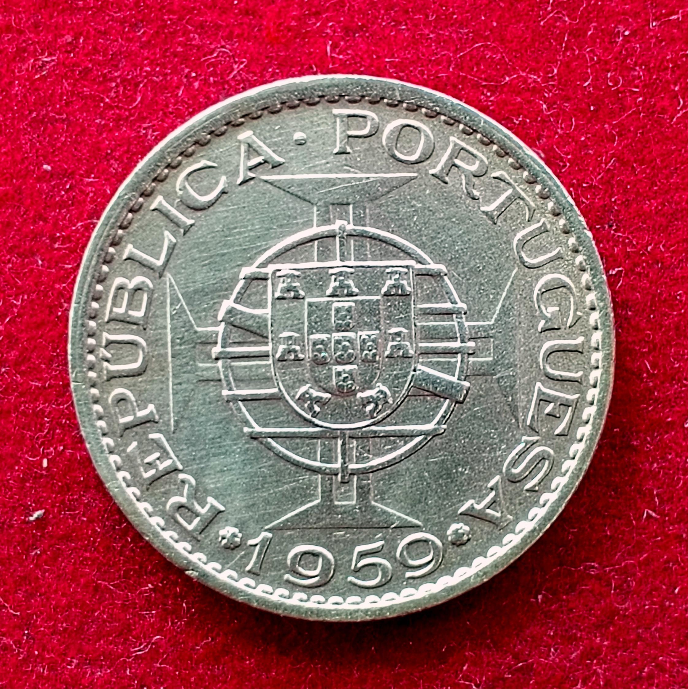 India Portuguese 60 Centavos 1959 Coin