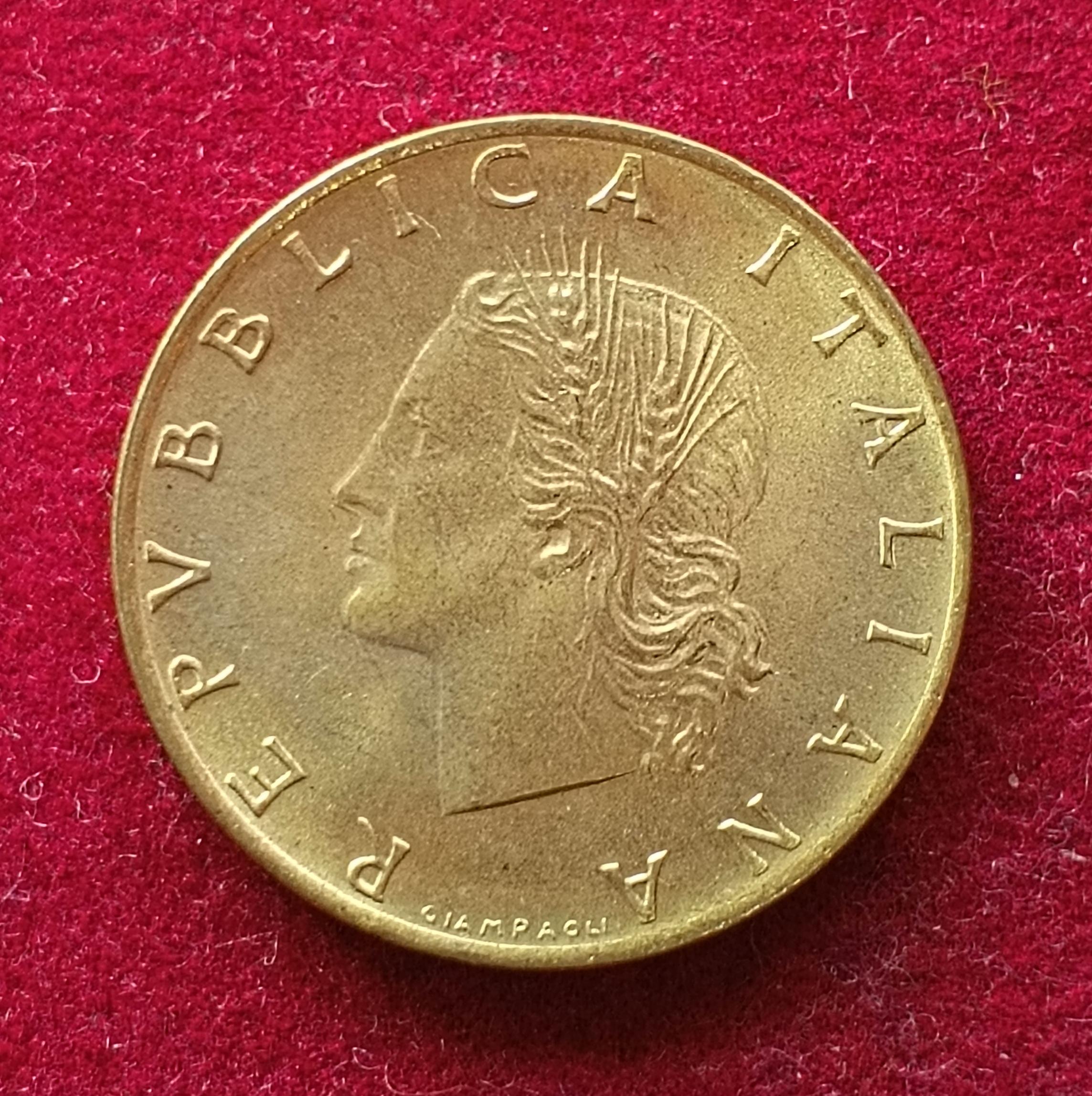 Italy 20 Lire 1983 Coin