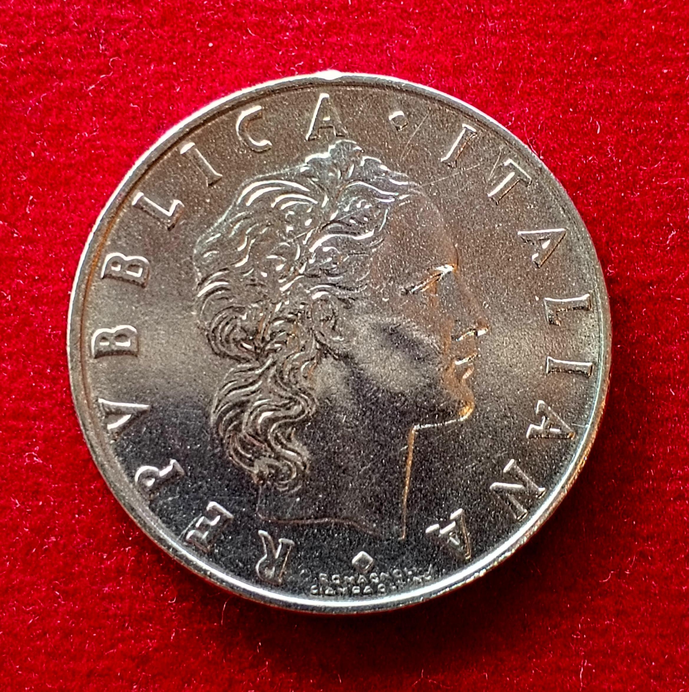 Italy 50 Lire 1973 Coin (Small Type)