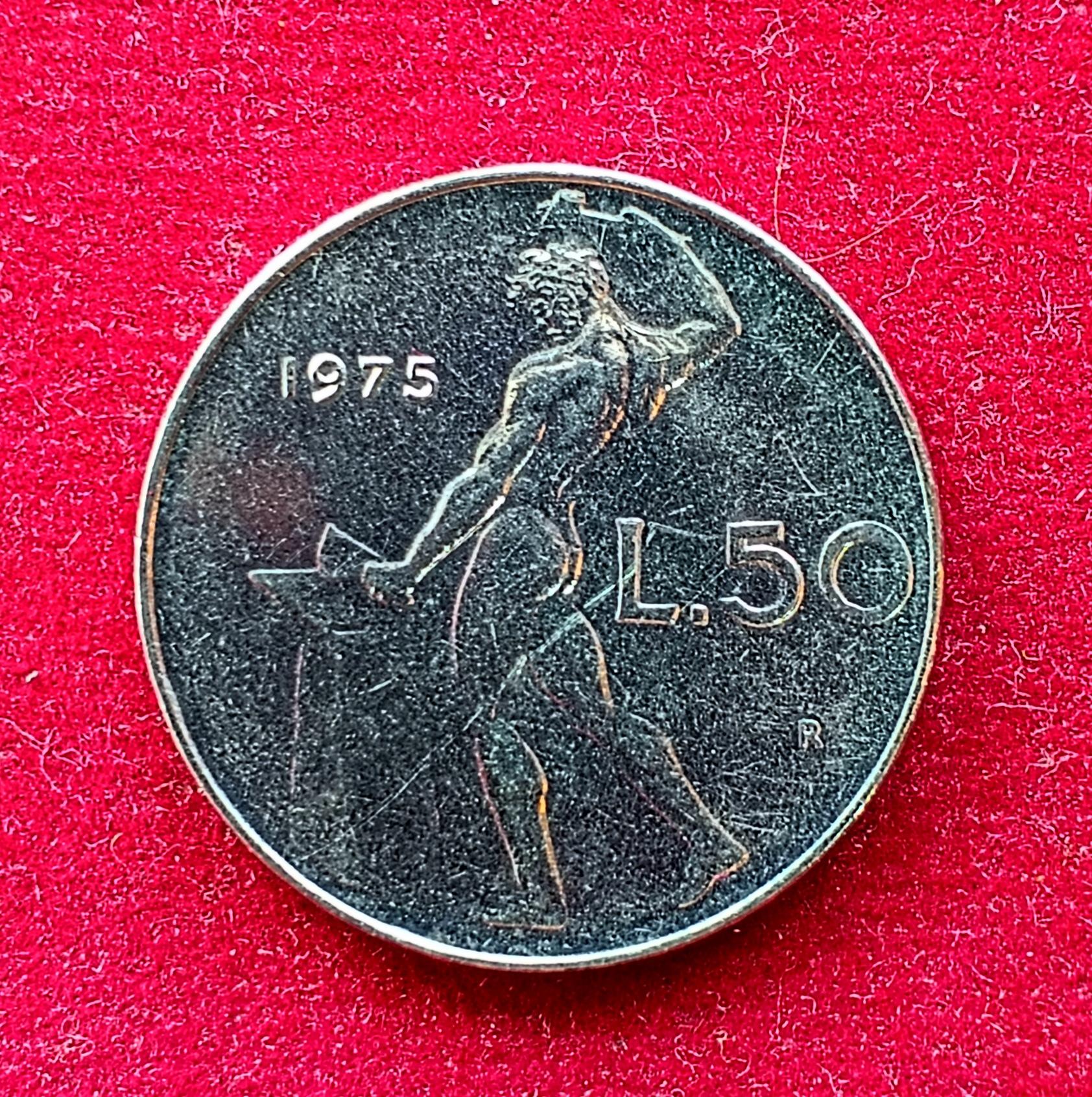Italy 50 Lire 1975 Coin (Small Type)