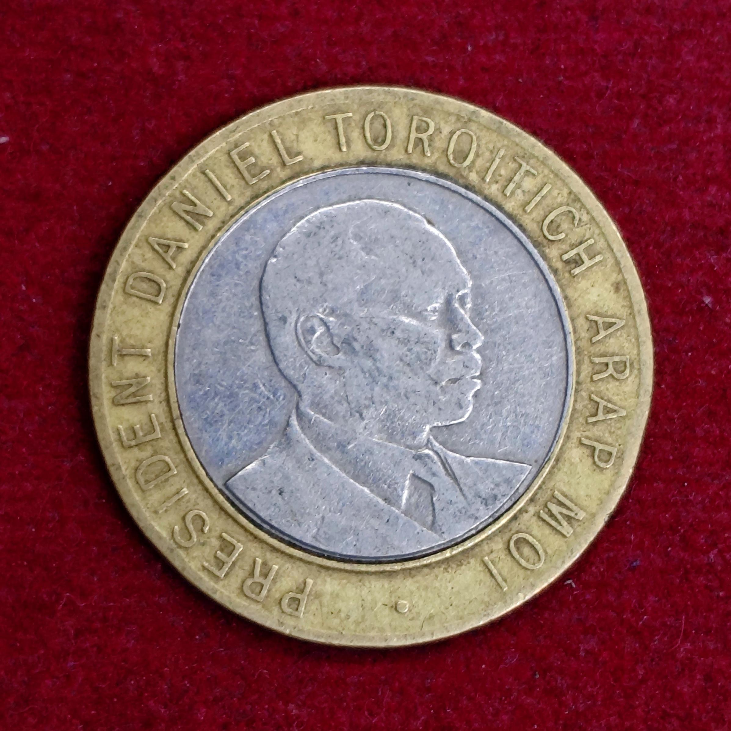 Kenya 10 Shillings 1995 Coin