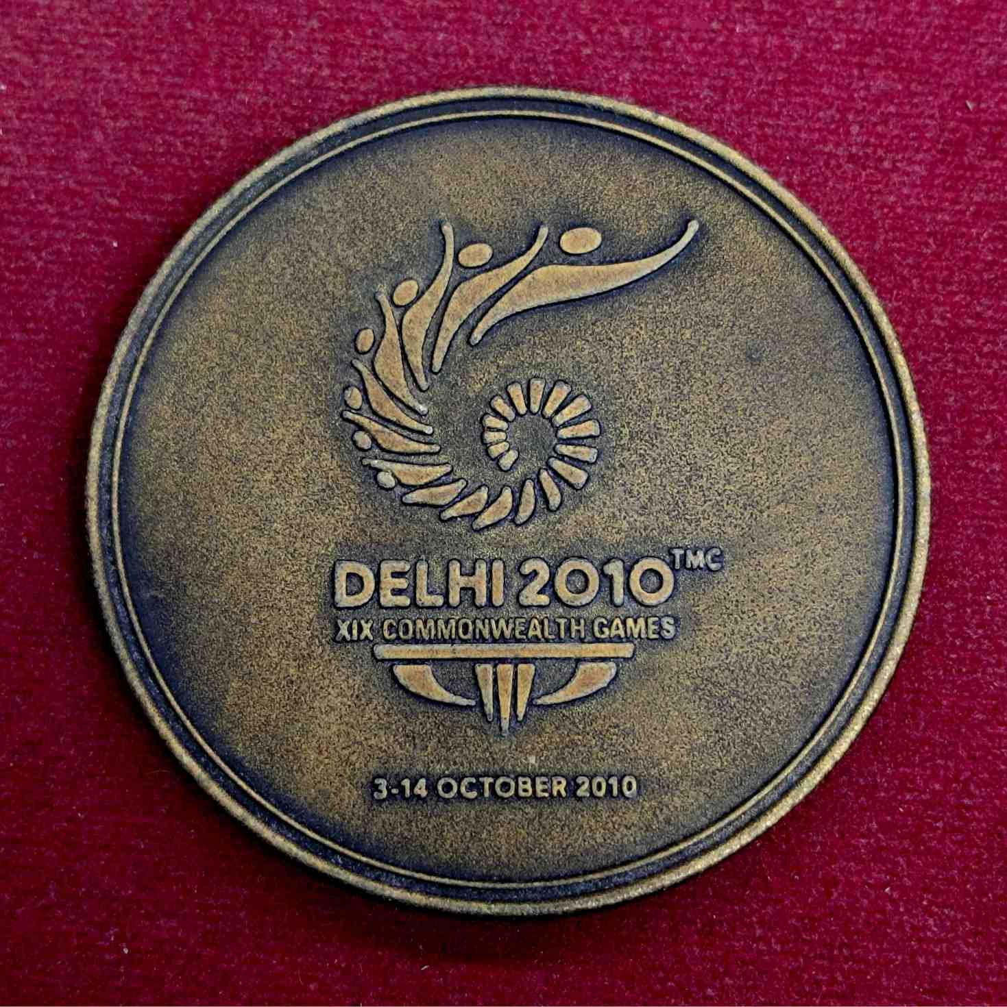 Medal :- Delhi 2010 XIX Commonwealth Games Commemorative Medal – Qutub Minar Design – Bronze Finish – India