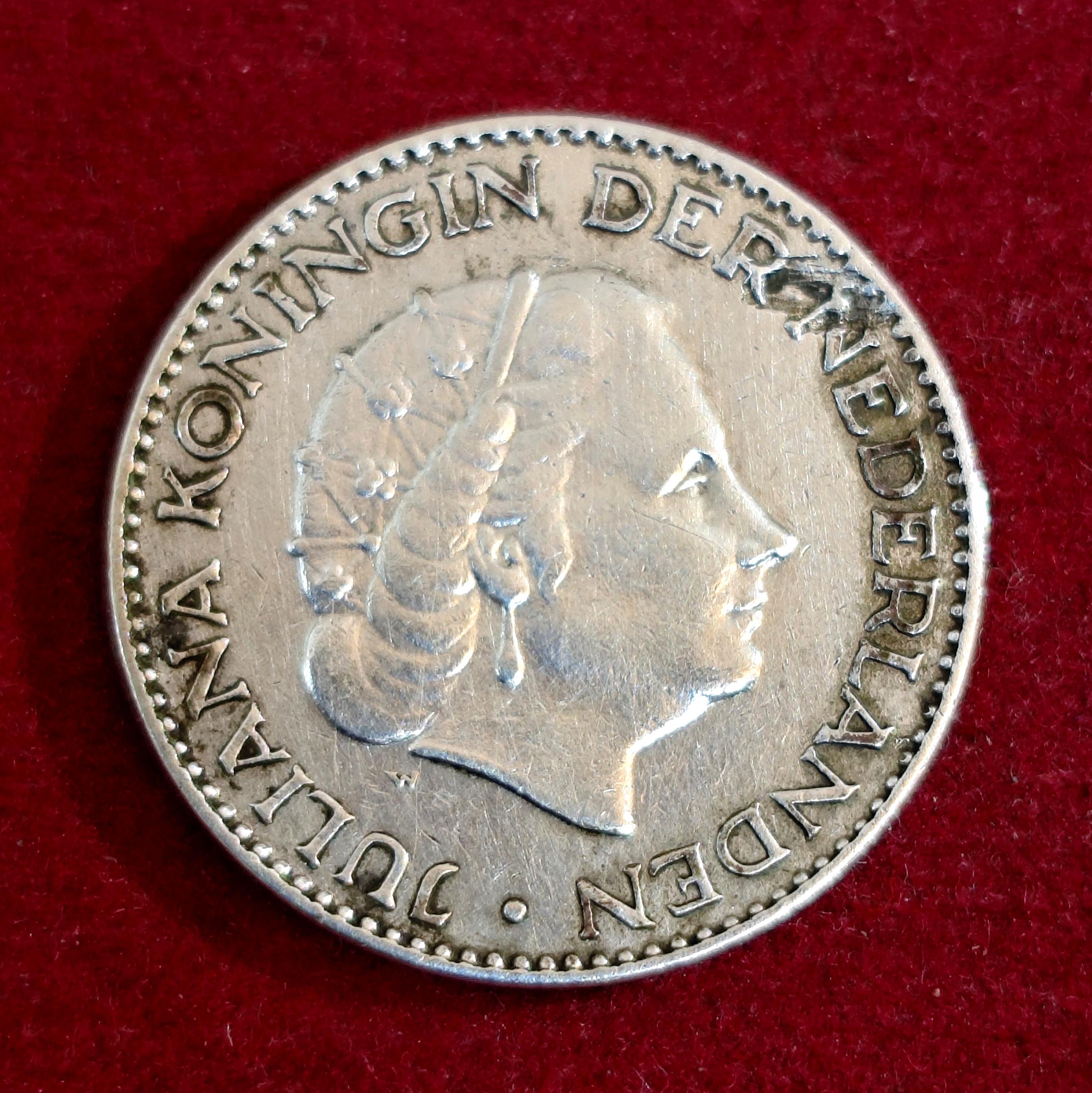 Netherlands 1 Gulden - Juliana 1957 Silver Coin