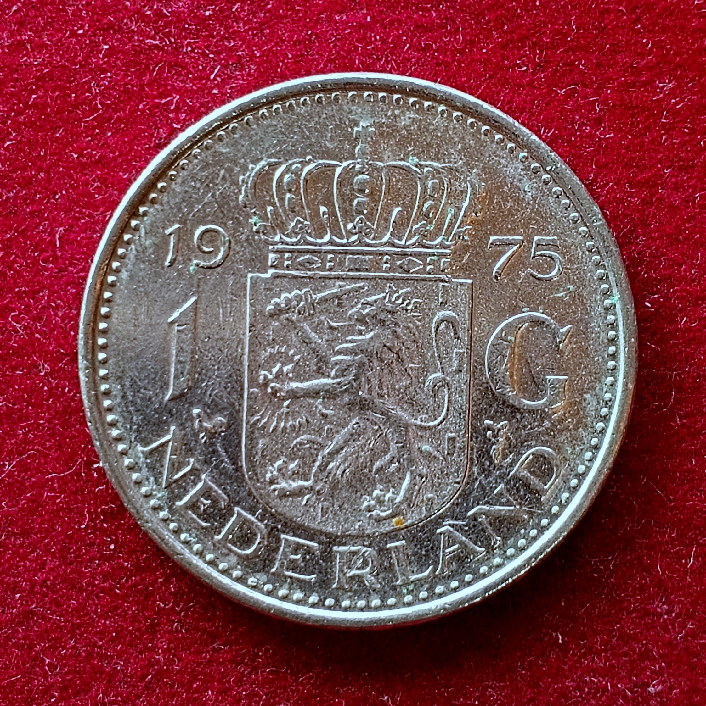 Netherlands 1 Gulden - Juliana 1975 Coin