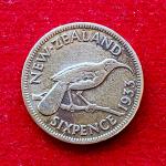 New Zealand 6 Pence - George V 1933 Silver Coin