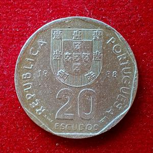 Portugal 20 Escudos 1988 Coin