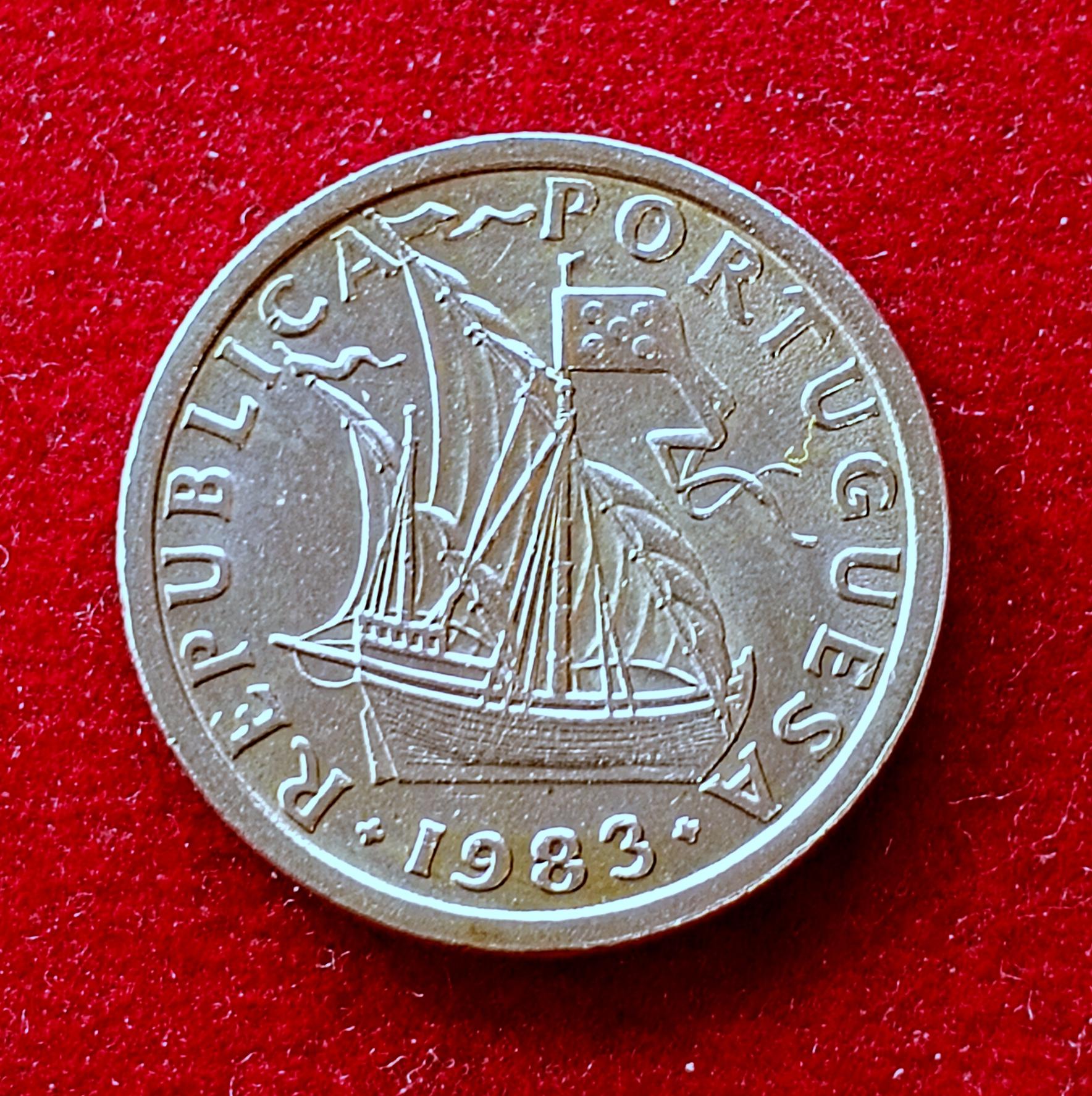Portugal 2.50 Escudos 1983 Coin