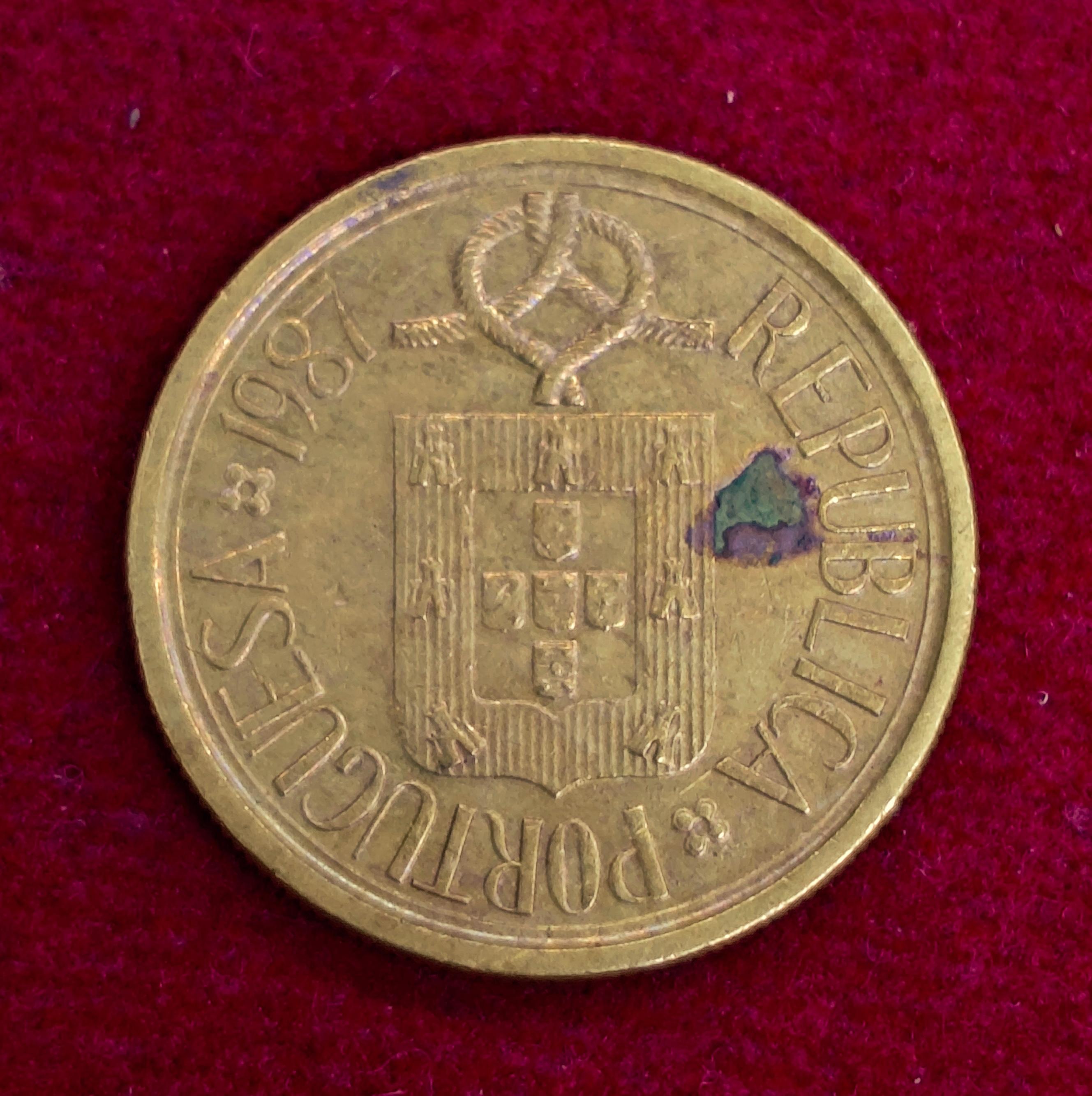 Portugal 5 Escudos 1987 Coin