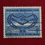 Stamp :- United Nations 5¢ 20th Anniversary 1965 Co-Operation Year Commemorative Stamp