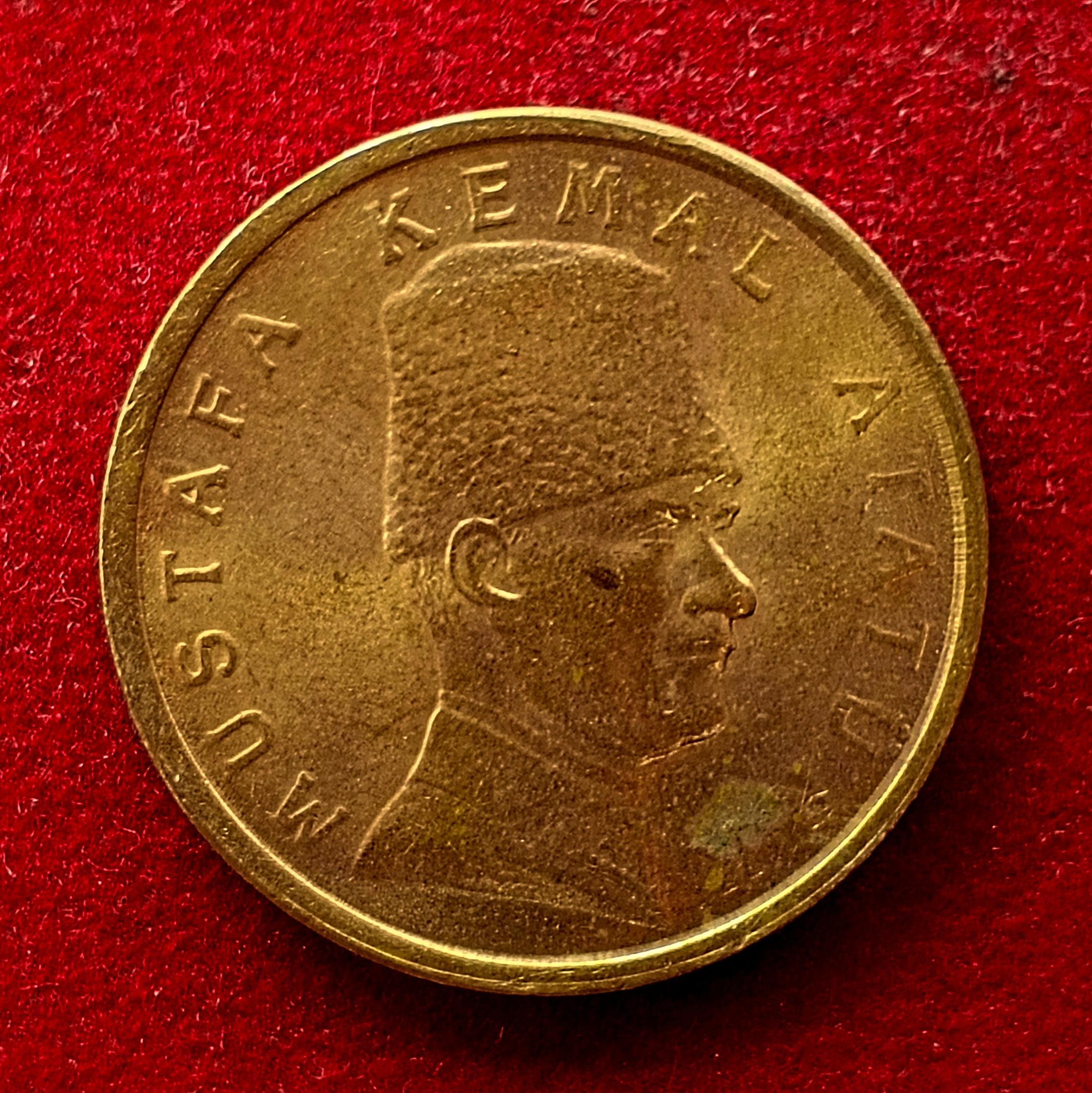 Turkey 100000 Lira 75th Anniversary of the Republic of Turkey 2000 Coin