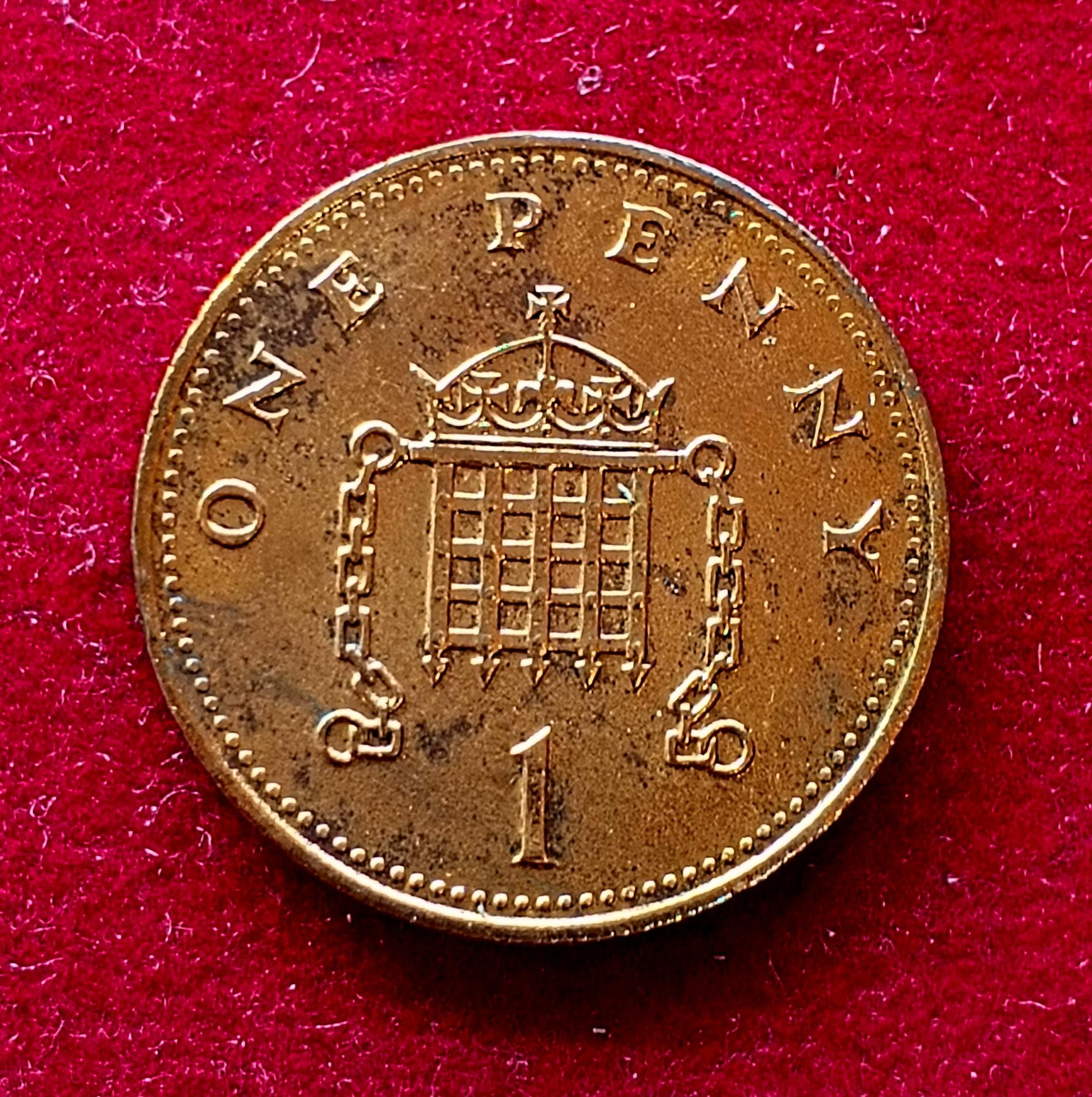 United Kingdom (UK) 1 New Penny Elizabeth II 1987 Coin