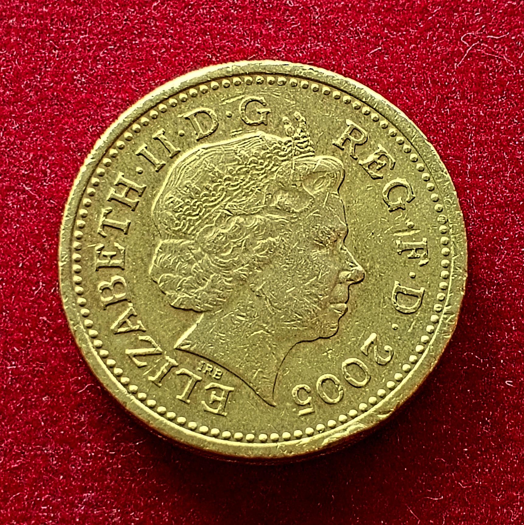 United Kingdom (UK) 1 Pound - Elizabeth II 2005 Commemorative Coin