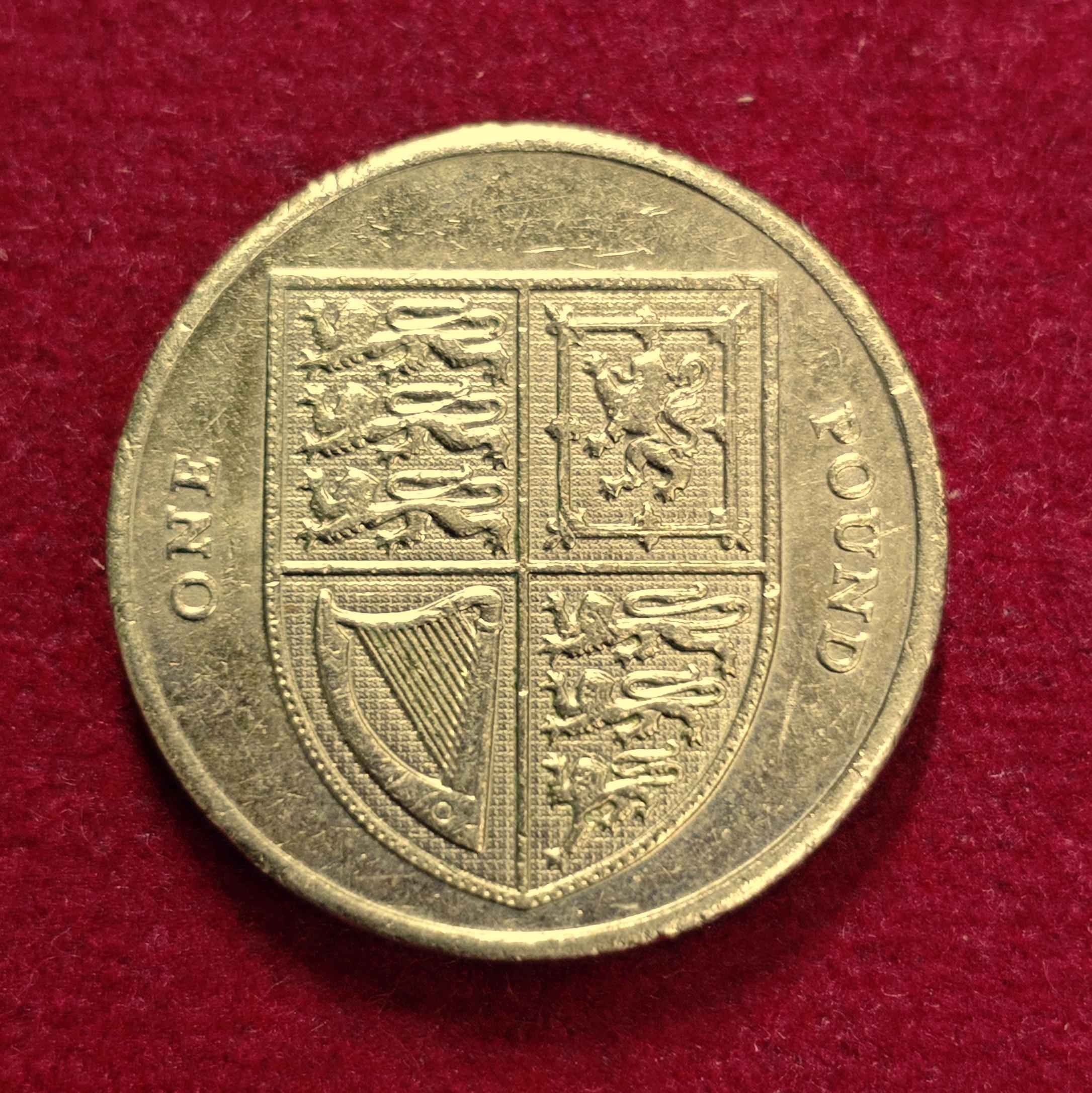 United Kingdom (UK) 1 Pound - Elizabeth II 2014 Coin