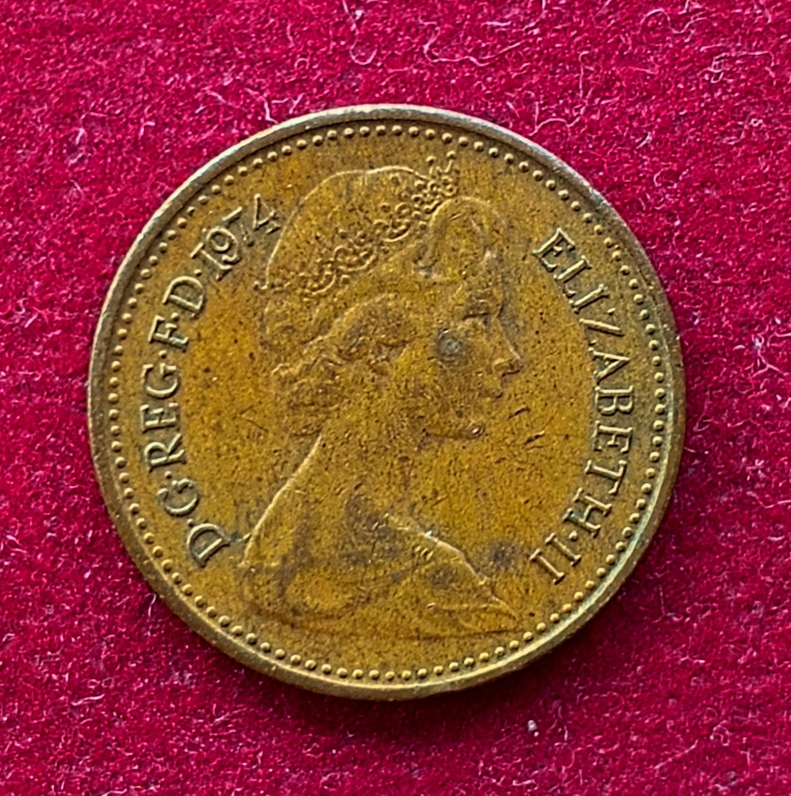 United Kingdom (UK) 1/2 New Penny Elizabeth II 1974 Coin