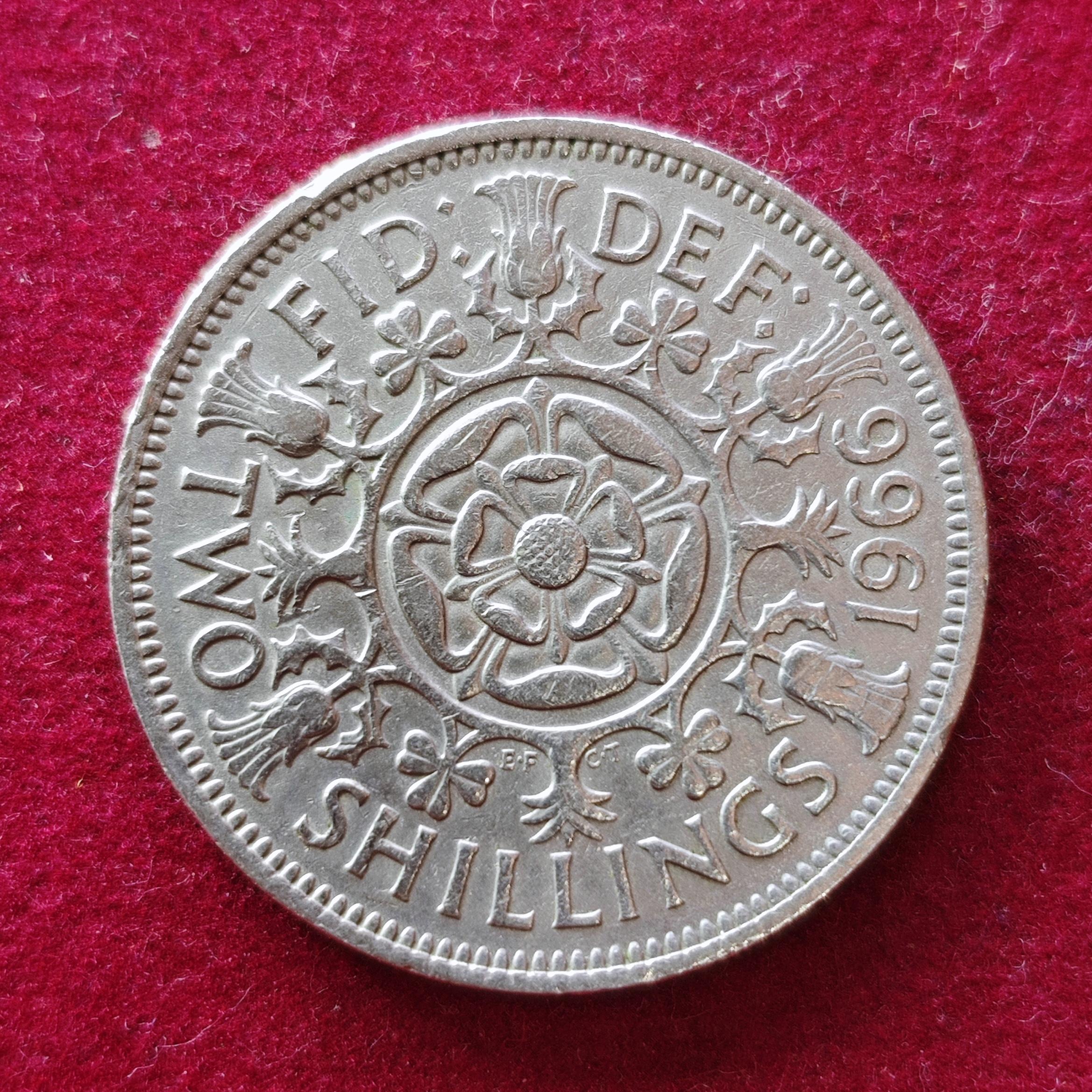 United Kingdom (UK) 2 Shillings Elizabeth II 1966 Coin