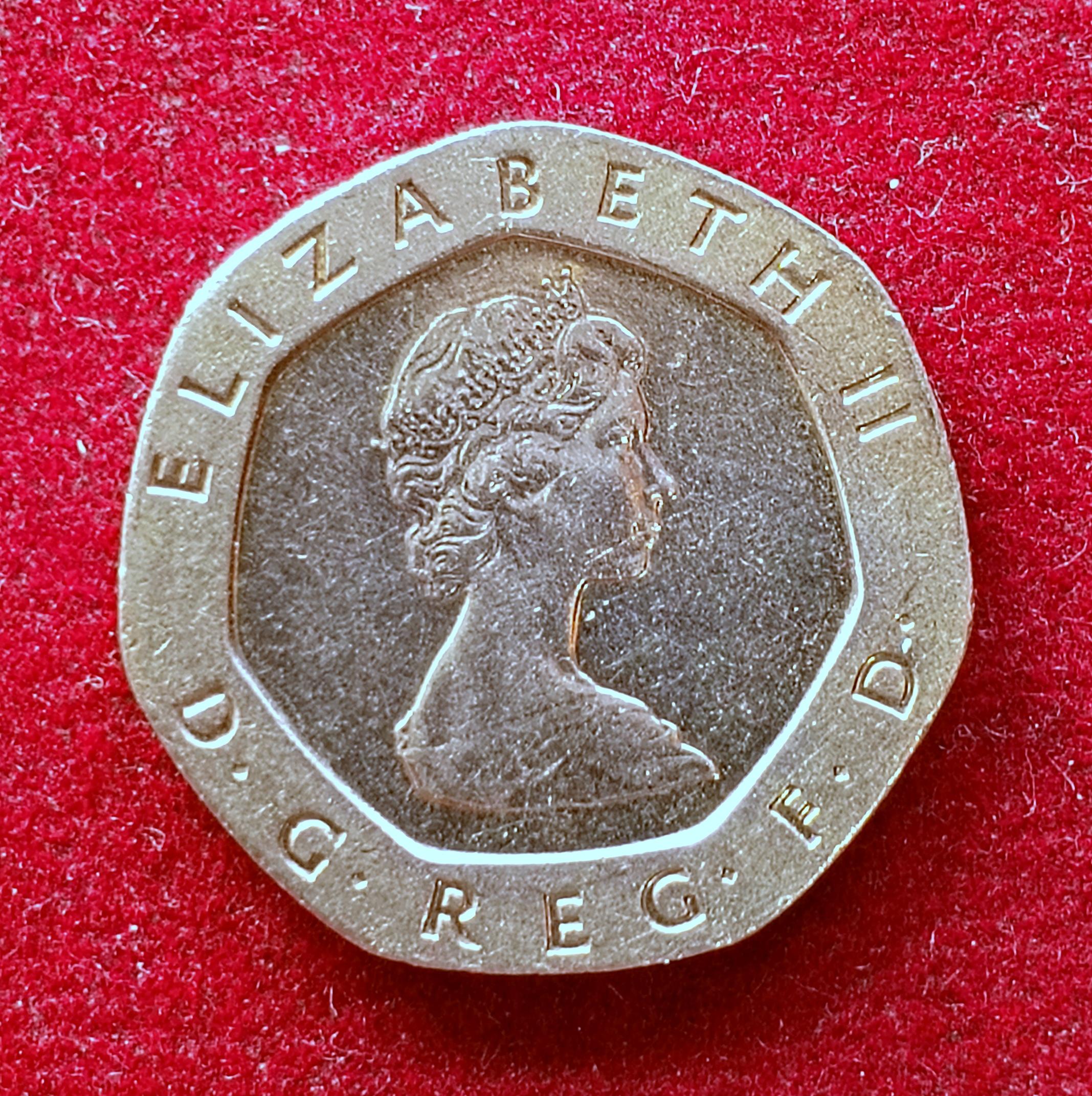 United Kingdom (UK) 20 Pence Elizabeth II 1982 Coin