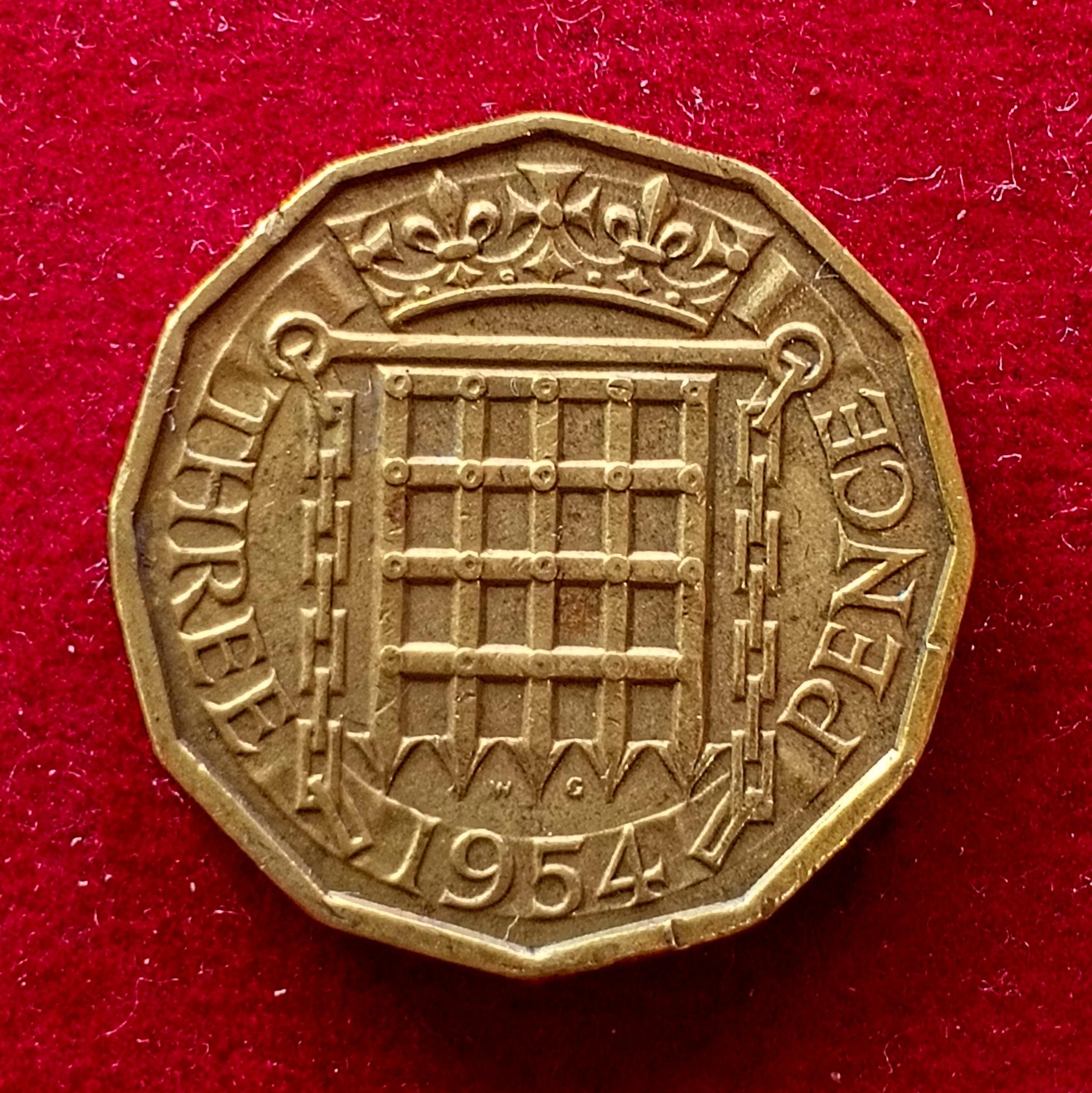 United Kingdom (UK) 3 Pence - Elizabeth II 1954 Coin