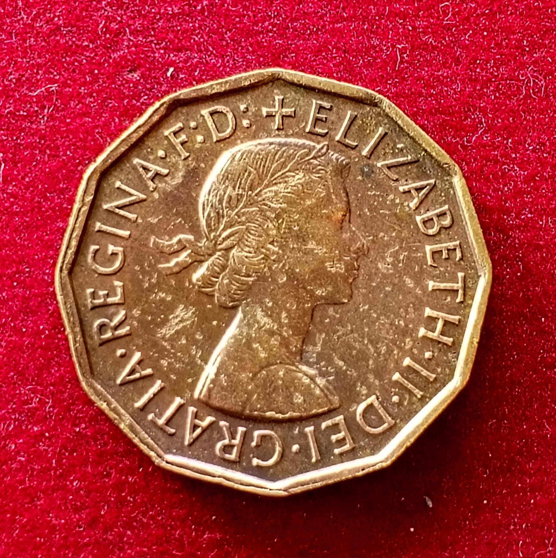 United Kingdom (UK) 3 Pence - Elizabeth II 1958 Coin