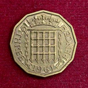 United Kingdom (UK) 3 Pence - Elizabeth II 1961 Coin