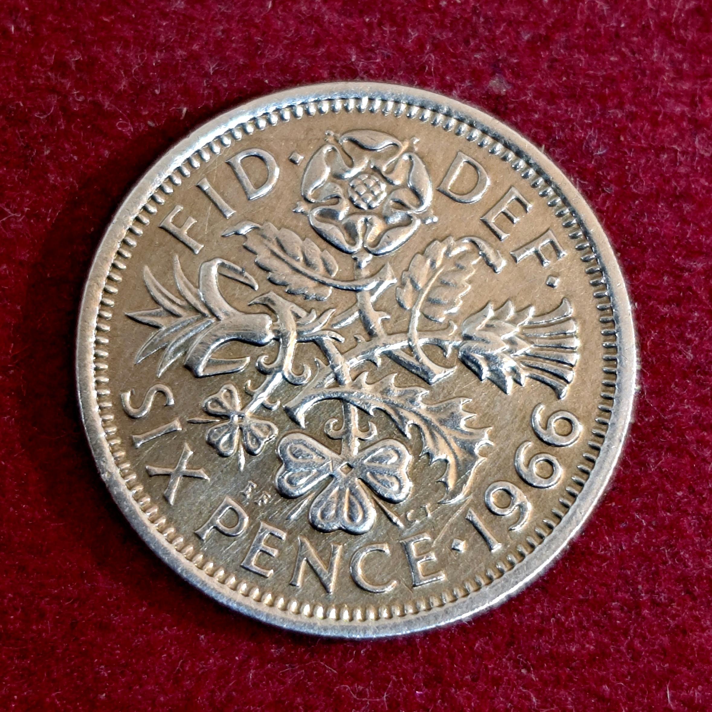 United Kingdom (UK) 6 Pence Queen Elizabeth II 1966 Coin