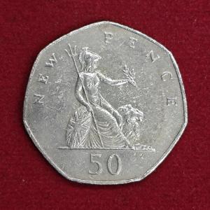 United Kingdom(UK) 50 Pence Elizabeth II 1977 Coin