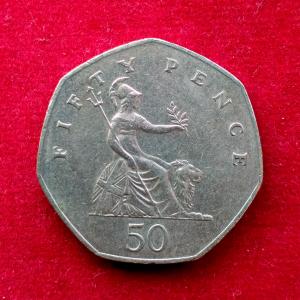 United Kingdom(UK) 50 Pence Elizabeth II 1982 Coin
