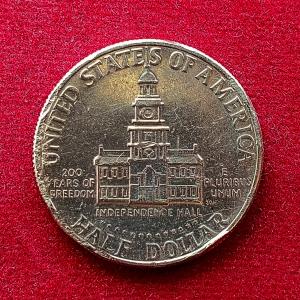 United States (USA) 1/2 Dollar Kennedy Half Dollar Bicentennial 1976 Coin