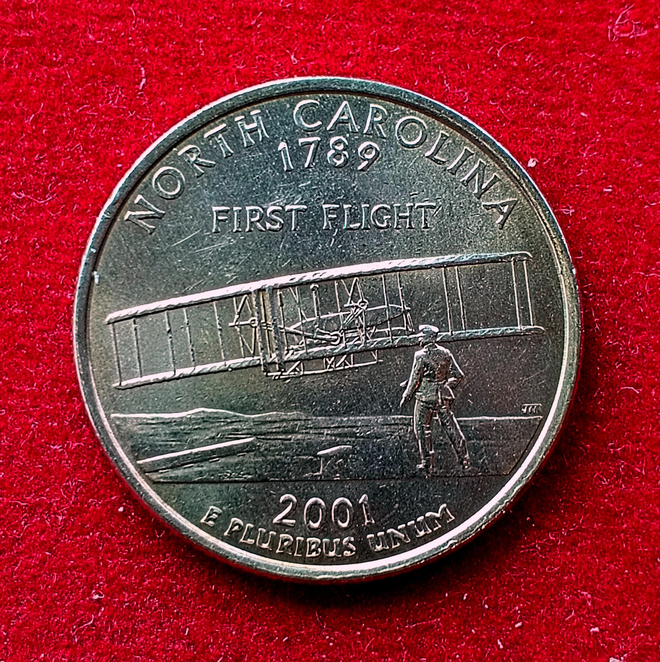 USA 1/4 Dollar "Washington Quarter" North Carolina 2001 Coin  (D - Mint Denver)