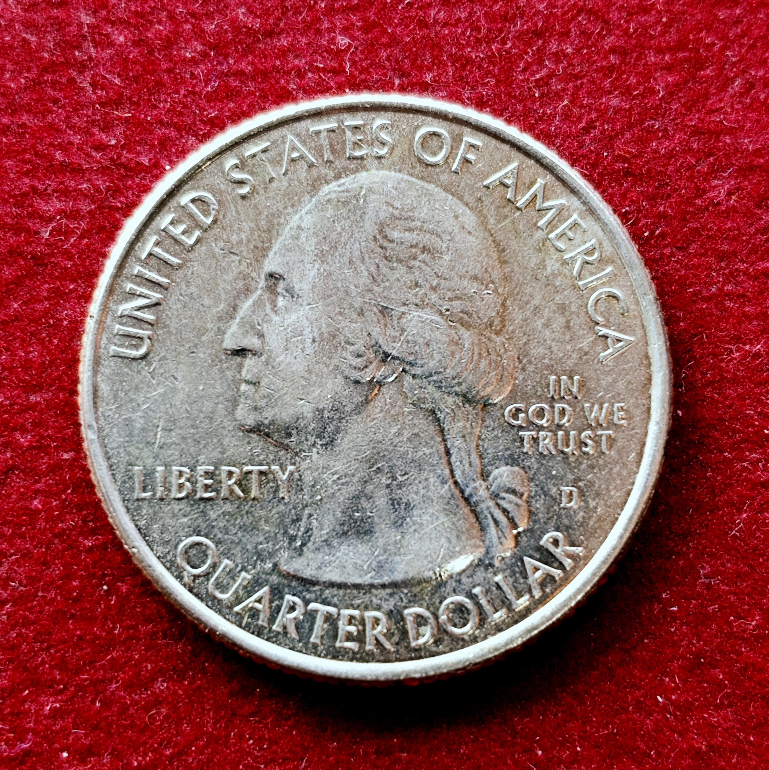 USA ( United States) 1/4  Dollar "Washington Quarter" Blue Ridge Parkway, North Carolina 2015 Coin  (D - Mint of Denver)