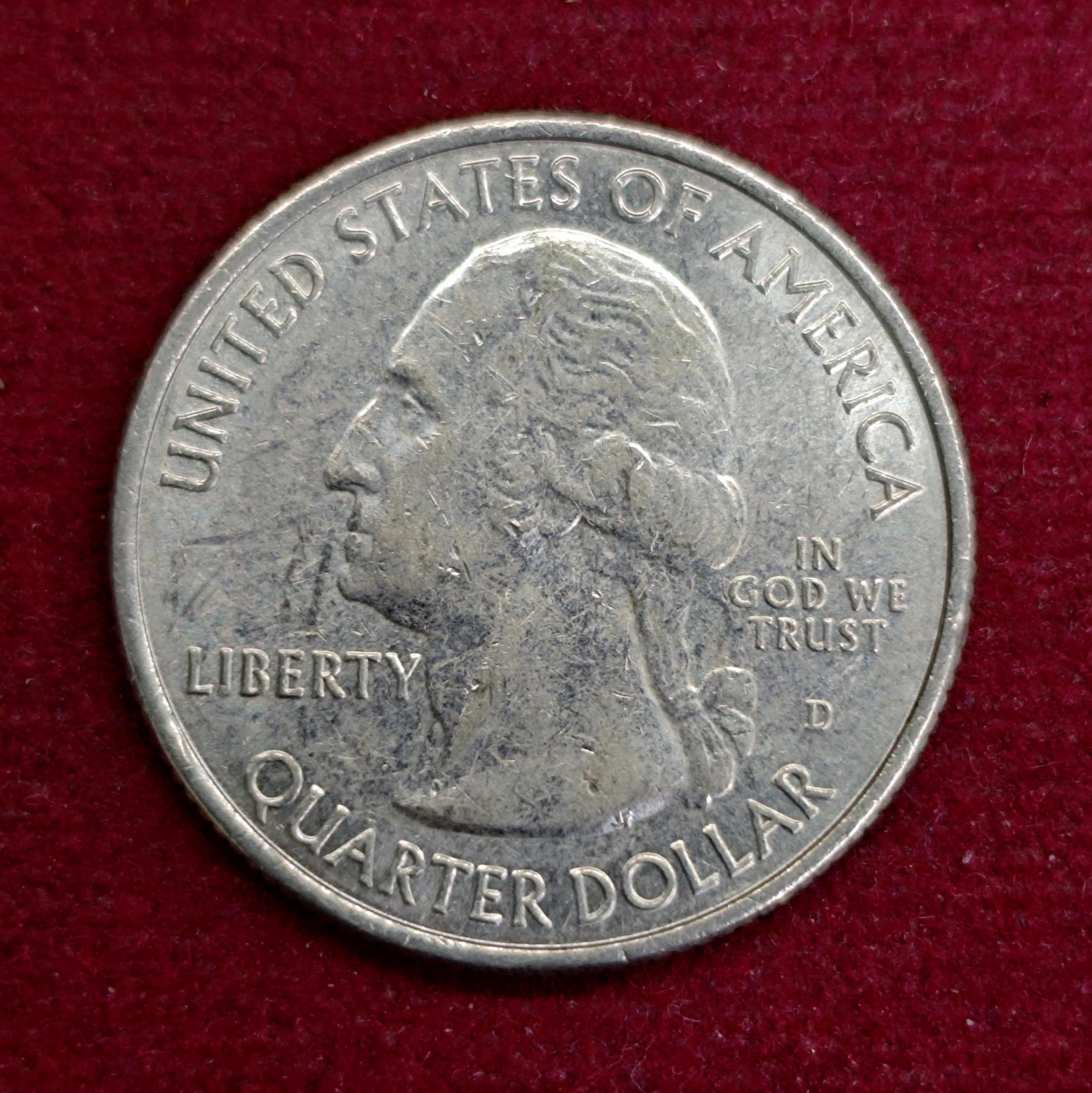 USA ( United States) 1/4  Dollar "Washington Quarter" Mount Rushmore 2013 Coin
